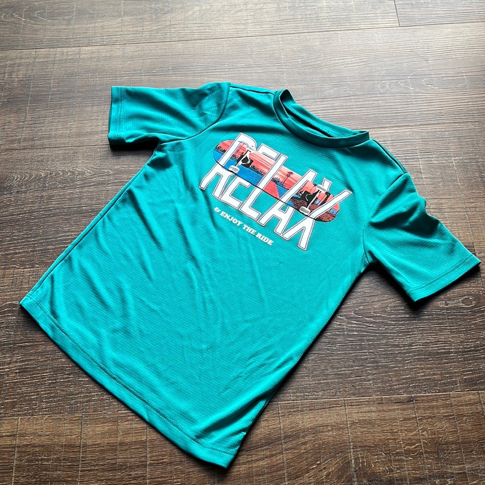 Old Navy T-Shirt